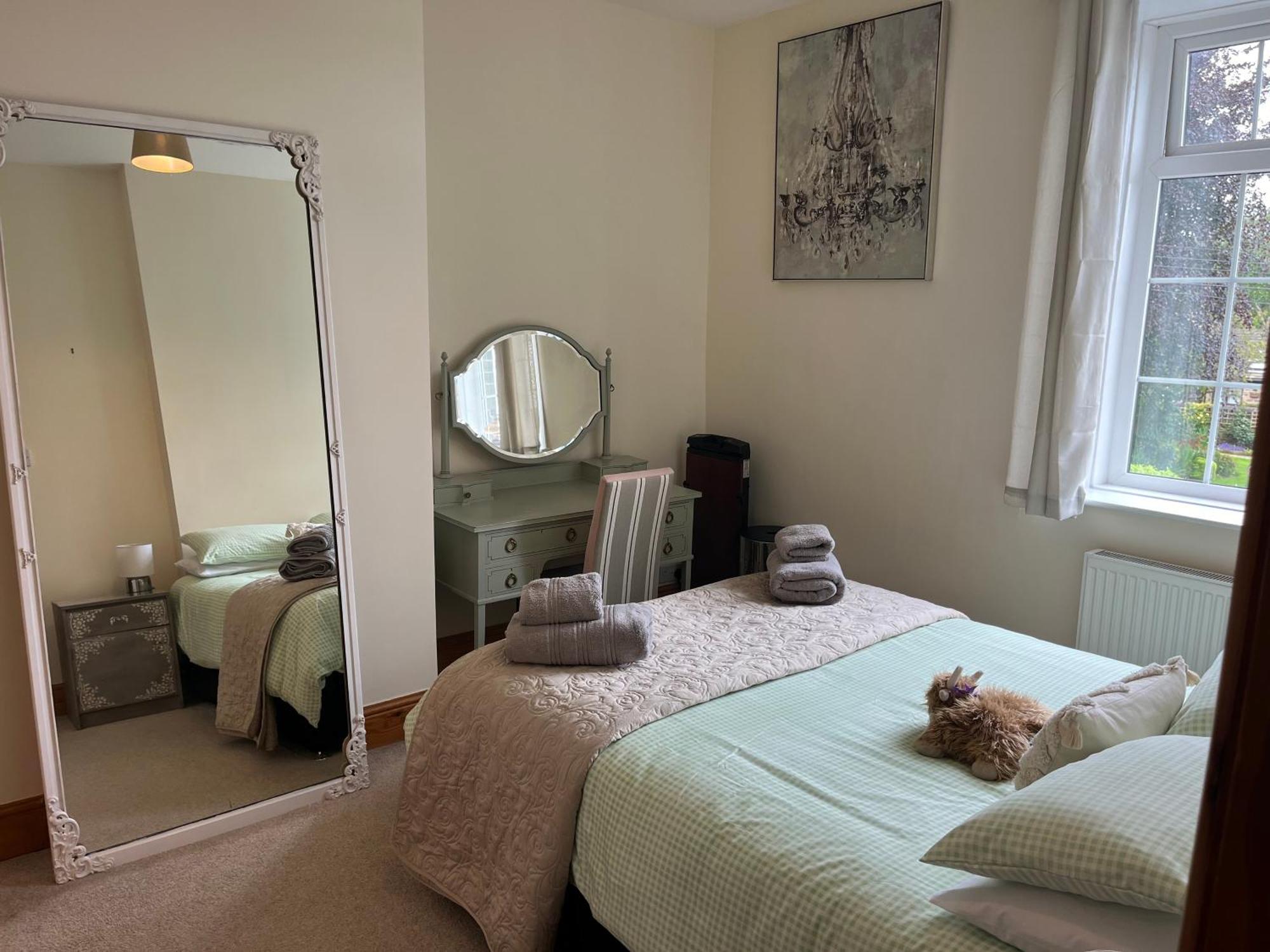 Holiday home Steeple View - A Two Bedroom 18th Century Cottage. Leeds (West Yorkshire)